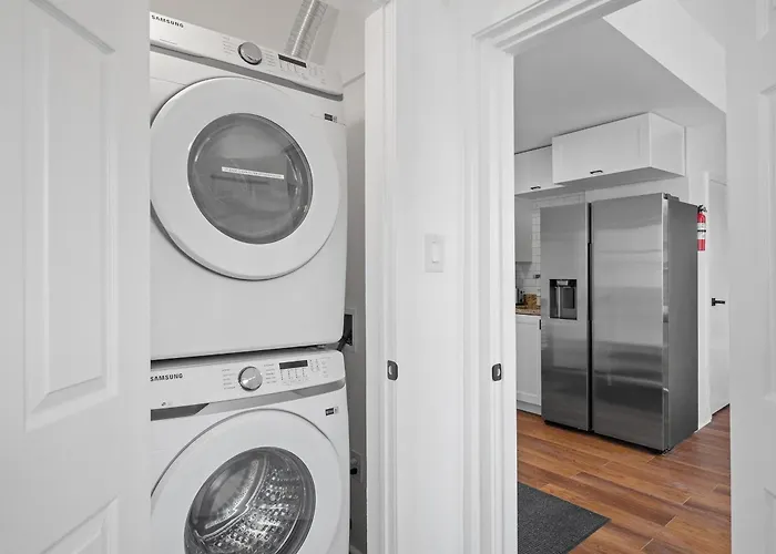 Apartment Shadyside, Pittsburgh, Modern And Bright 1 Bedroom Unit4 With Free Parking Pittsburgh