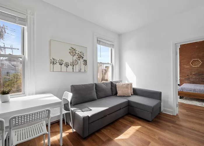 Shadyside, Pittsburgh, Modern And Bright 1 Bedroom Unit4 With Free Parking *
