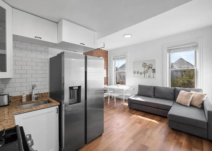 Shadyside, Pittsburgh, Modern And Bright 1 Bedroom Unit4 With Free Parking Apartment *